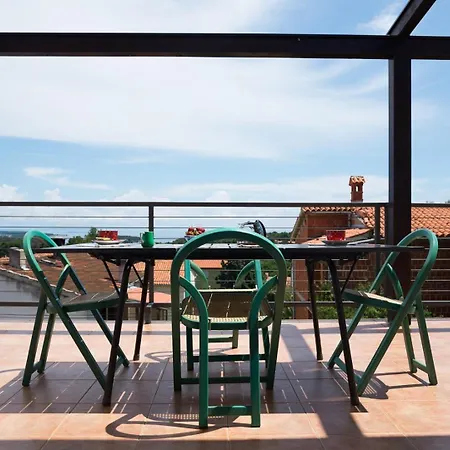 Holiday home House With Sea View Premantura