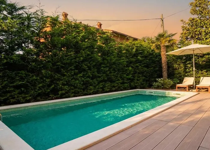 Semesterbostad House With Sea View *